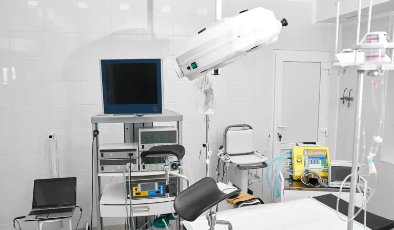 5 Hidden Costs Behind a Cheap Medical Equipment Quote 